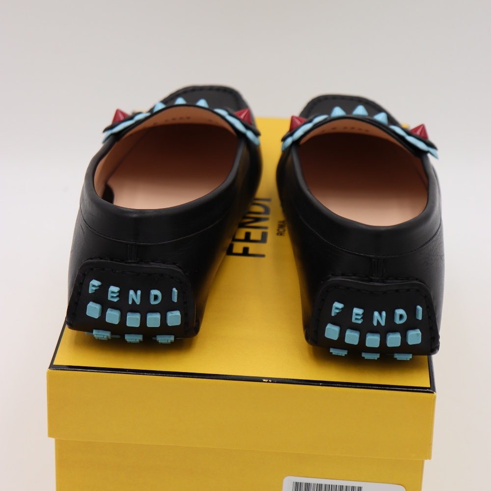 $SOLD Fendi Flower Applique Leather Driver Loafer - Picture 6 of 8